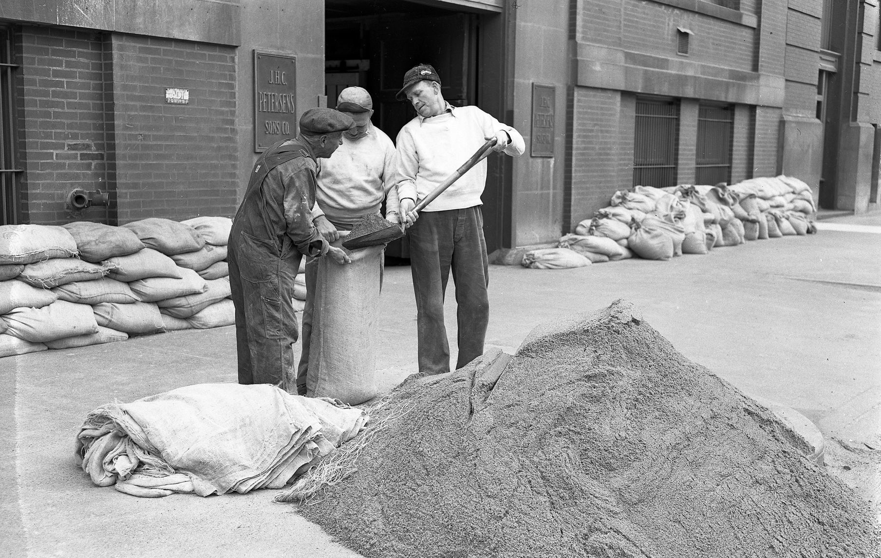 021420-Flood-April-1951-022